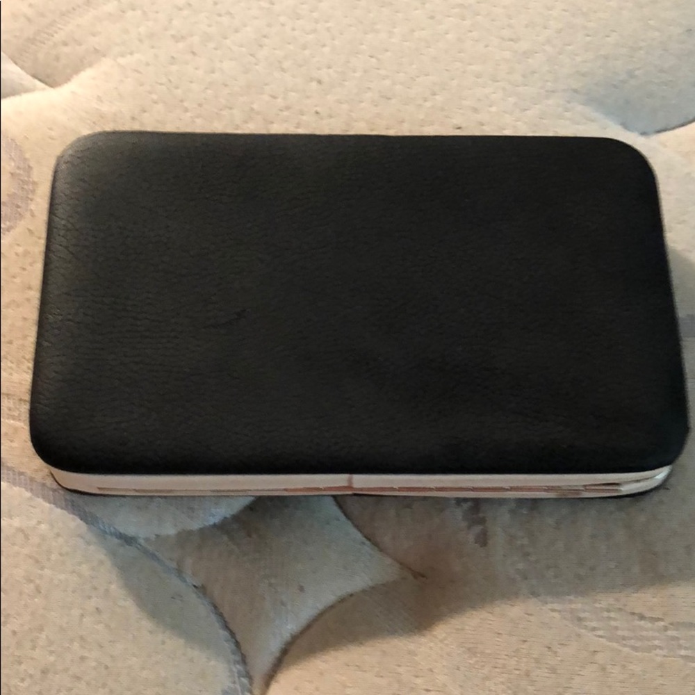 Wallet - Picture 2 of 4